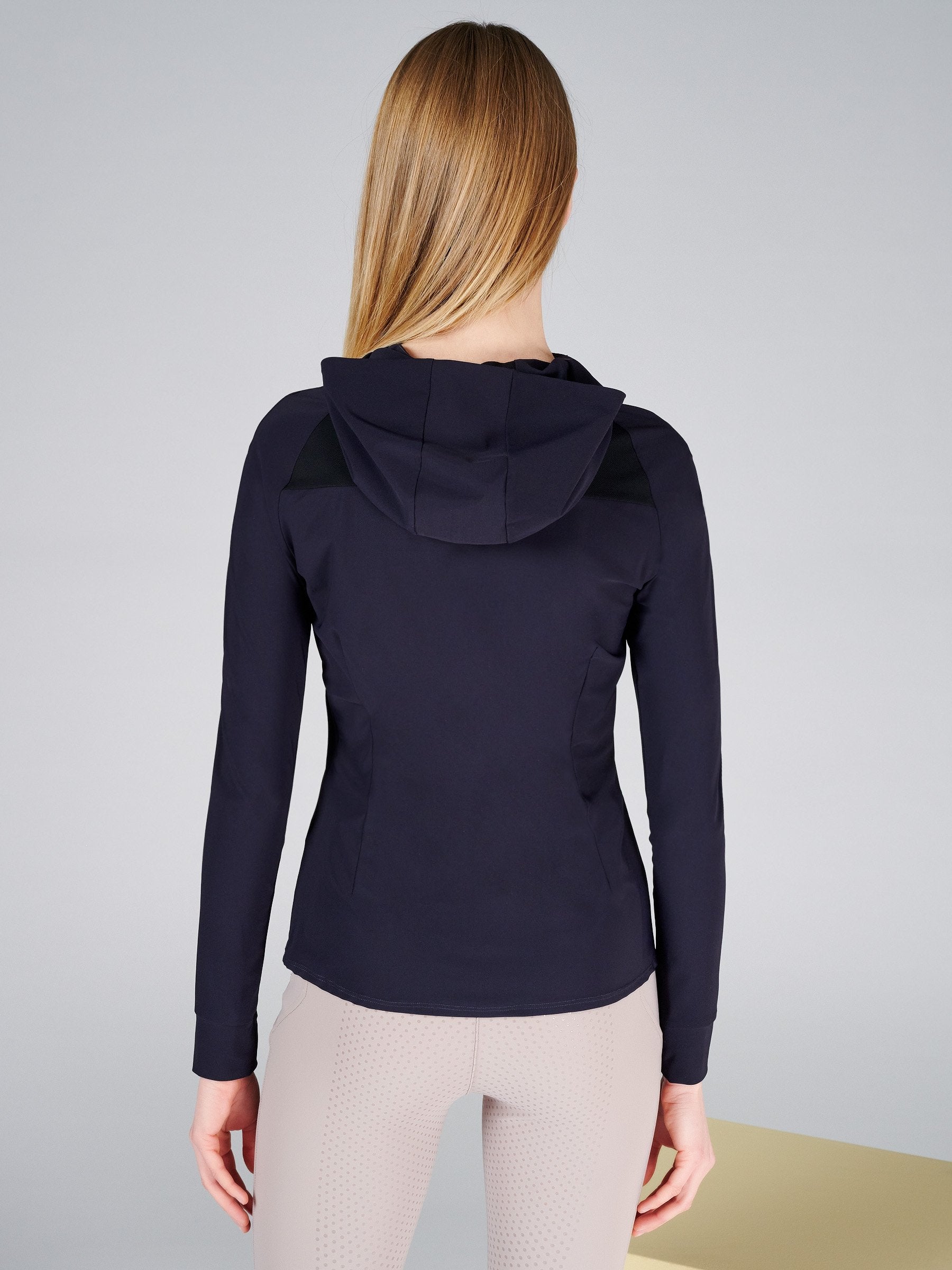 ALESUND LONG SLEEVE HOODED TRAINING TOP - Vestrum-America